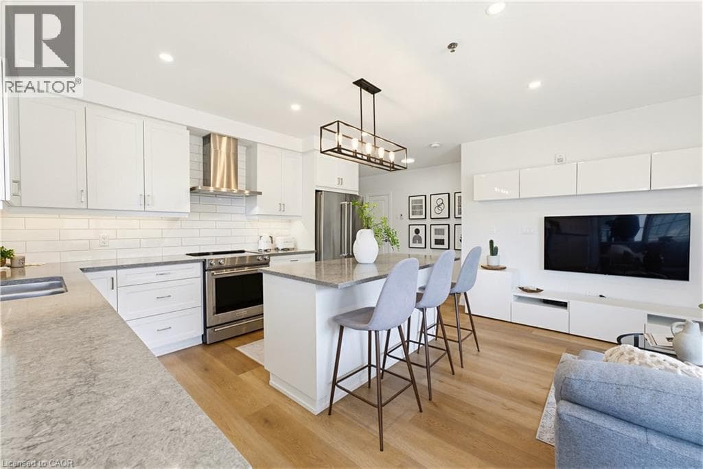 Apartment for sale at 247 GREY SILO Road Unit# 102, Carriage Crossing, Waterloo, Ontario, photo 6