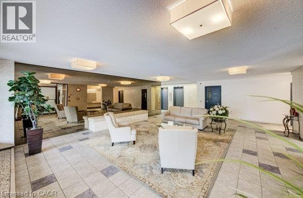 Apartment for sale at 65 WESTMOUNT Road N Unit# 412, Northdale, Waterloo, Ontario, photo 3
