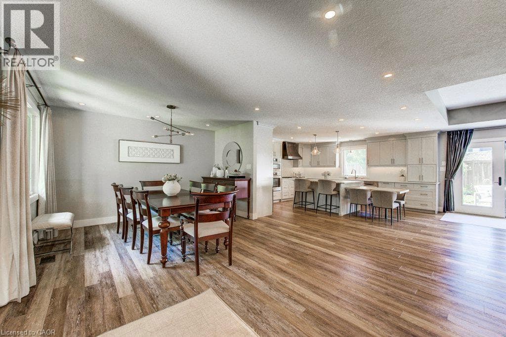 Detached for sale at 345 OLD STONE Road, Wissler Old Abbey, Waterloo, Ontario, photo 4
