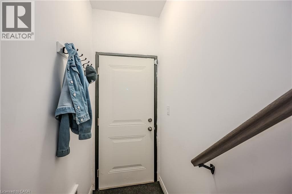 Townhouse for sale at 164 HEIMAN Street Unit# 5C, Southdale, Kitchener, Ontario, photo 6