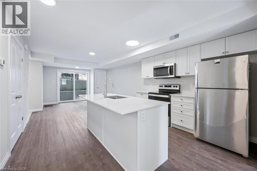Townhouse for sale at 410 NORTHFIELD Drive W Unit# D13, Lakeshore North, Waterloo, Ontario, photo 7