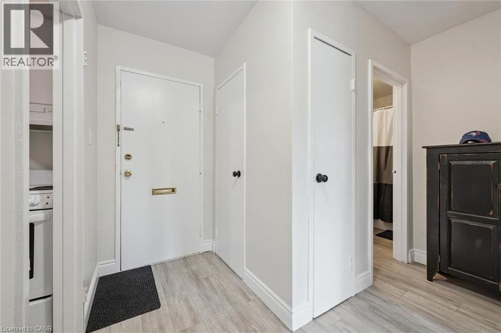 Multi-family for sale at 25 WALTON Avenue, Vanier, Kitchener, Ontario, photo 4