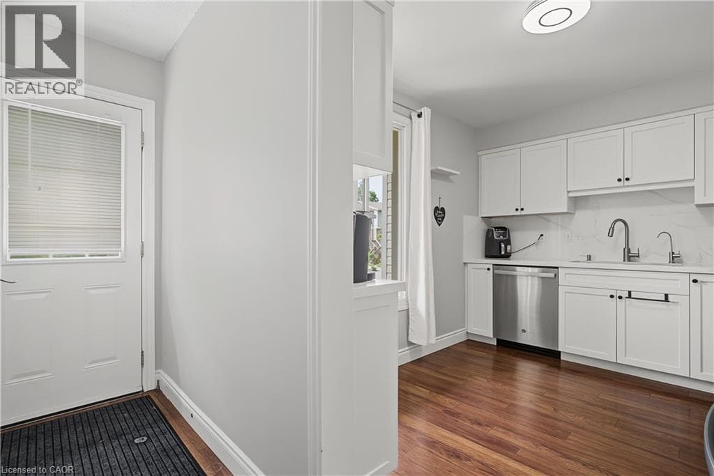 Townhouse for sale at 15 GREEN VALLEY Drive Unit# 1, Pioneer Park, Kitchener, Ontario, photo 5