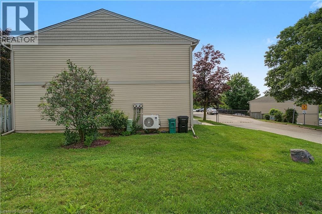 Townhouse for sale at 15 GREEN VALLEY Drive Unit# 1, Pioneer Park, Kitchener, Ontario, photo 44