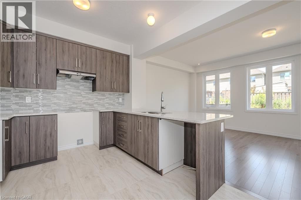 Townhouse for sale at 350 ROBERT WOOLNER Street, Ayr, North Dumfries, Ontario, photo 7