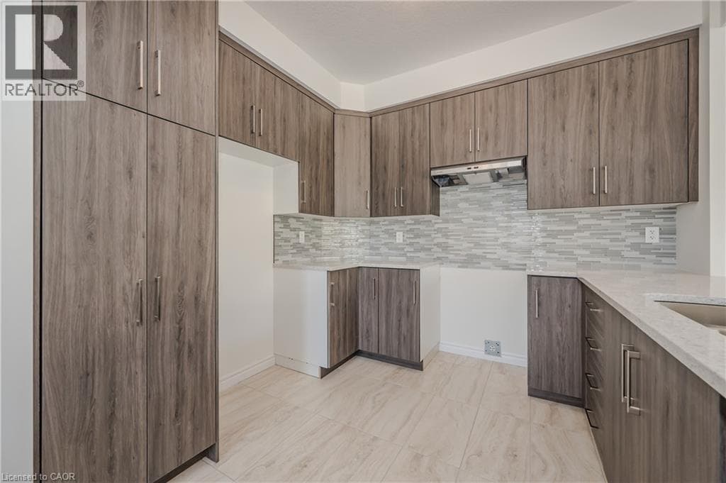 Townhouse for sale at 350 ROBERT WOOLNER Street, Ayr, North Dumfries, Ontario, photo 6