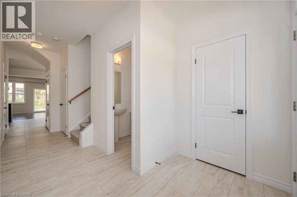 Townhouse for sale at 350 ROBERT WOOLNER Street, Ayr, North Dumfries, Ontario, photo 4