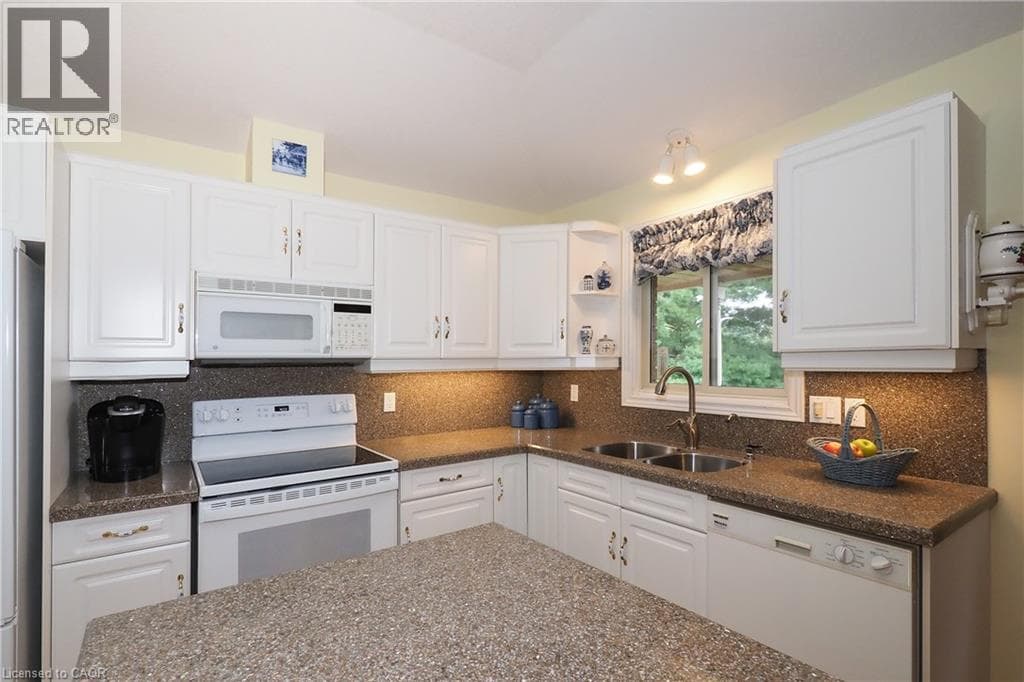 Detached for sale at 137 FOXBORO Drive, Wilmot, Ontario, photo 13
