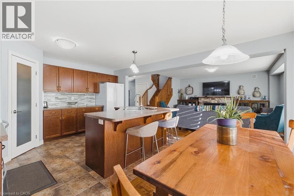 Multi-family for sale at 23 DOON CREEK Street, Doon South, Kitchener, Ontario, photo 5