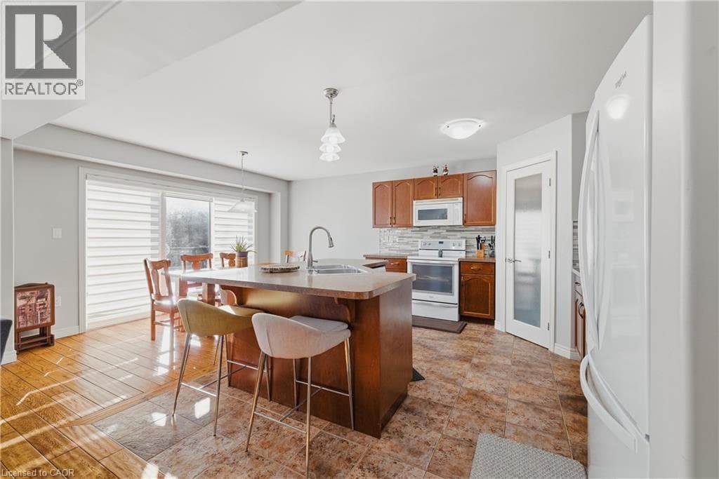 Multi-family for sale at 23 DOON CREEK Street, Doon South, Kitchener, Ontario, photo 8