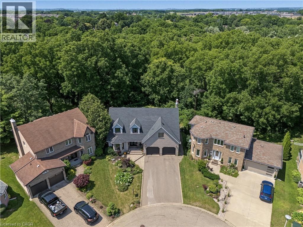 Detached for sale at 19 KENLEY Lane, Victoria Highlands, Cambridge, Ontario, photo 2