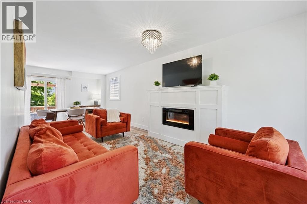 Detached for sale at 52 STIRLING MACGREGOR Drive, St Andrews Hills, Cambridge, Ontario, photo 6