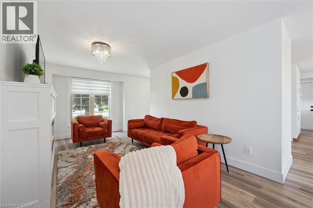 Detached for sale at 52 STIRLING MACGREGOR Drive, St Andrews Hills, Cambridge, Ontario, photo 7