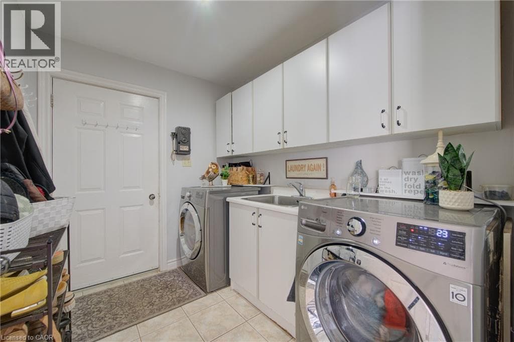 Detached for sale at 51 COPPERFIELD Drive, Branchton Park, Cambridge, Ontario, photo 6