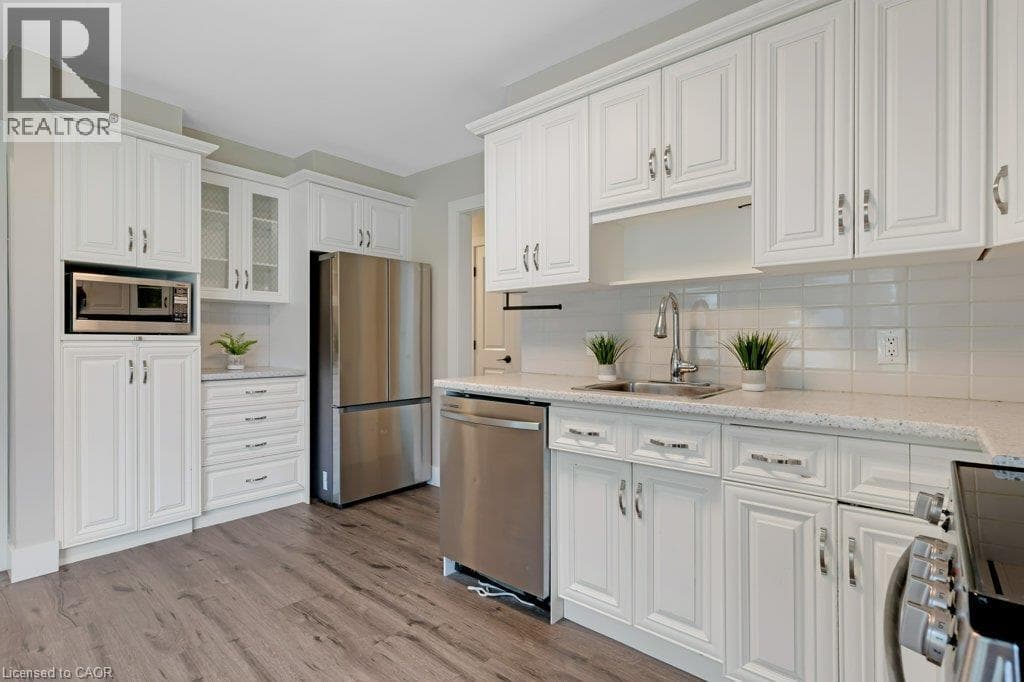 Detached for sale at 290 MELROSE Avenue, Auditorium, Kitchener, Ontario, photo 5