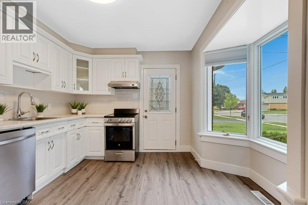 Detached for sale at 290 MELROSE Avenue, Auditorium, Kitchener, Ontario, photo 6