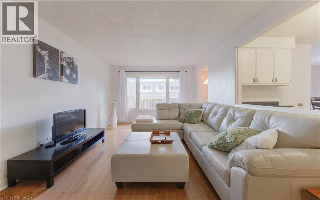 Townhouse for sale at 14 WILLIAMSBURG Road Unit# 47, Laurentian Hills, Kitchener, Ontario, photo 3