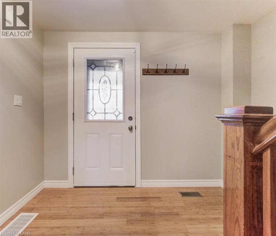 Detached for sale at 26 ST. LEGER Street, Civic Centre, Kitchener, Ontario, photo 6