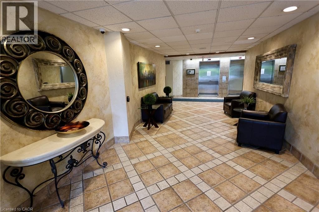 Apartment for sale at 55 GREEN VALLEY Drive Unit# 404, Pioneer Park, Kitchener, Ontario, photo 2