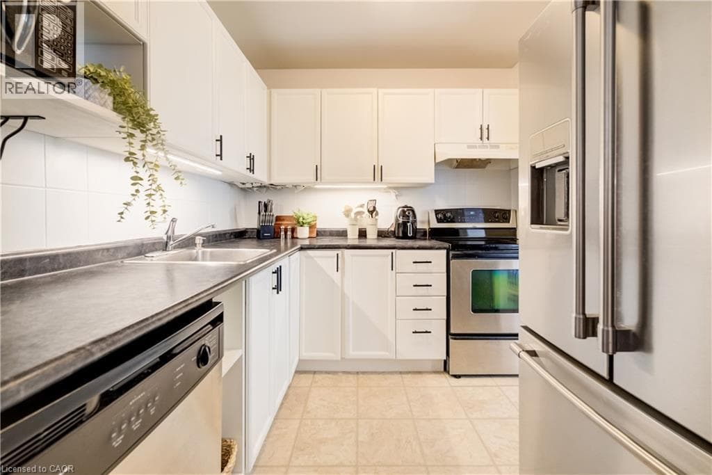 Townhouse for sale at 210 HIGHLAND Crescent Unit# 11, Victoria Hills, Kitchener, Ontario, photo 14