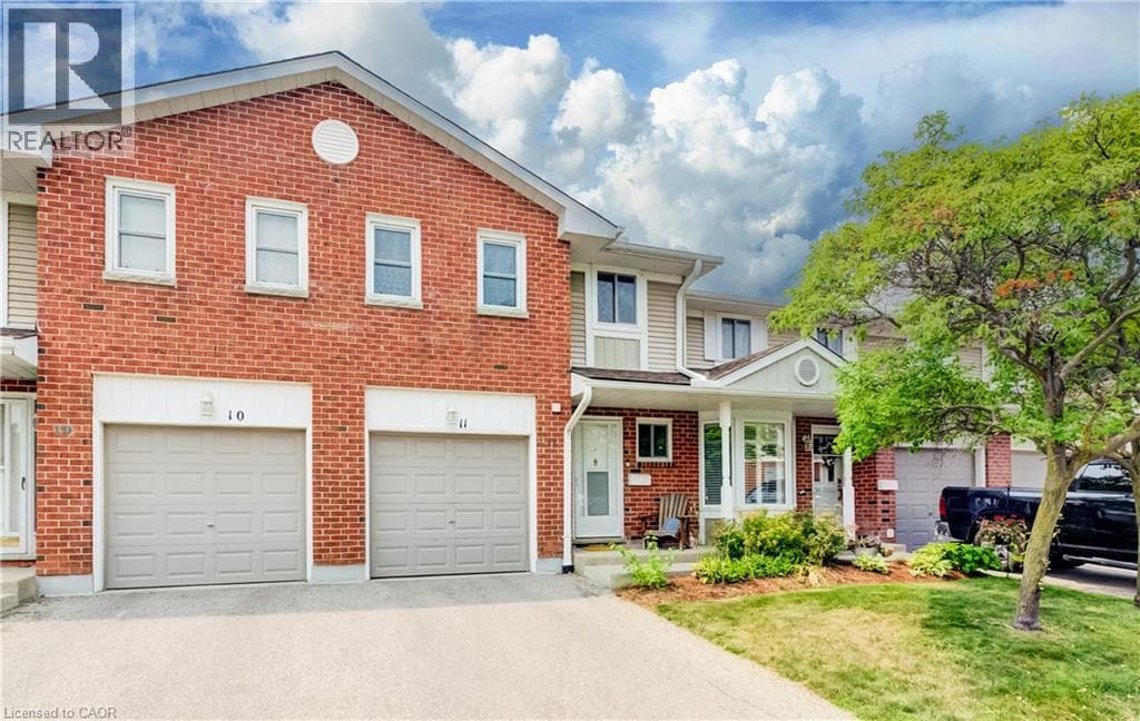 Townhouse for sale at 210 HIGHLAND Crescent Unit# 11, Victoria Hills, Kitchener, Ontario, photo 2