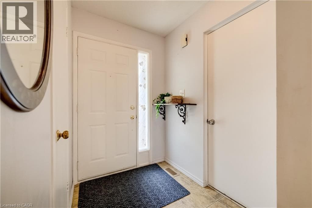 Townhouse for sale at 210 HIGHLAND Crescent Unit# 11, Victoria Hills, Kitchener, Ontario, photo 4