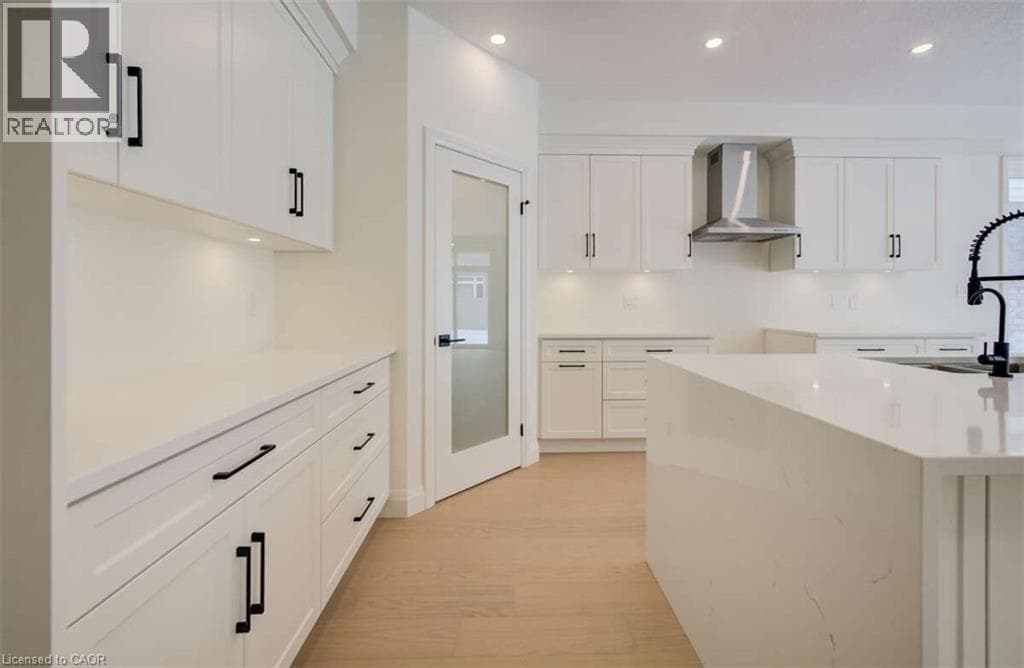 Detached for sale at 67 CROSSWINDS Drive, Grand River South, Kitchener, Ontario, photo 3