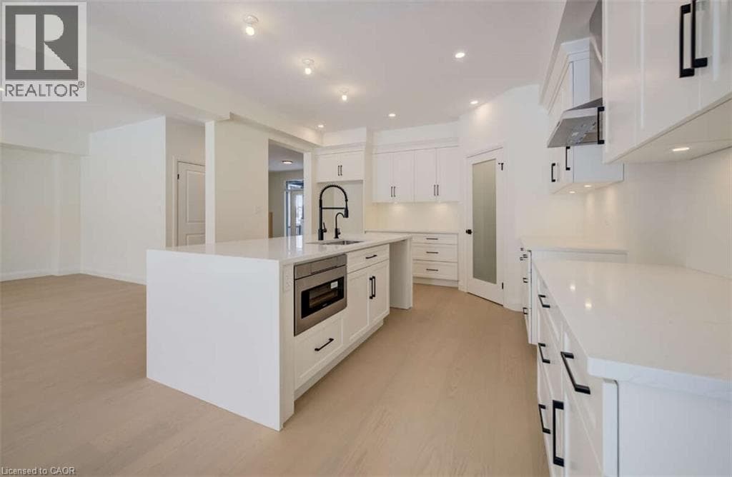 Detached for sale at 67 CROSSWINDS Drive, Grand River South, Kitchener, Ontario, photo 2
