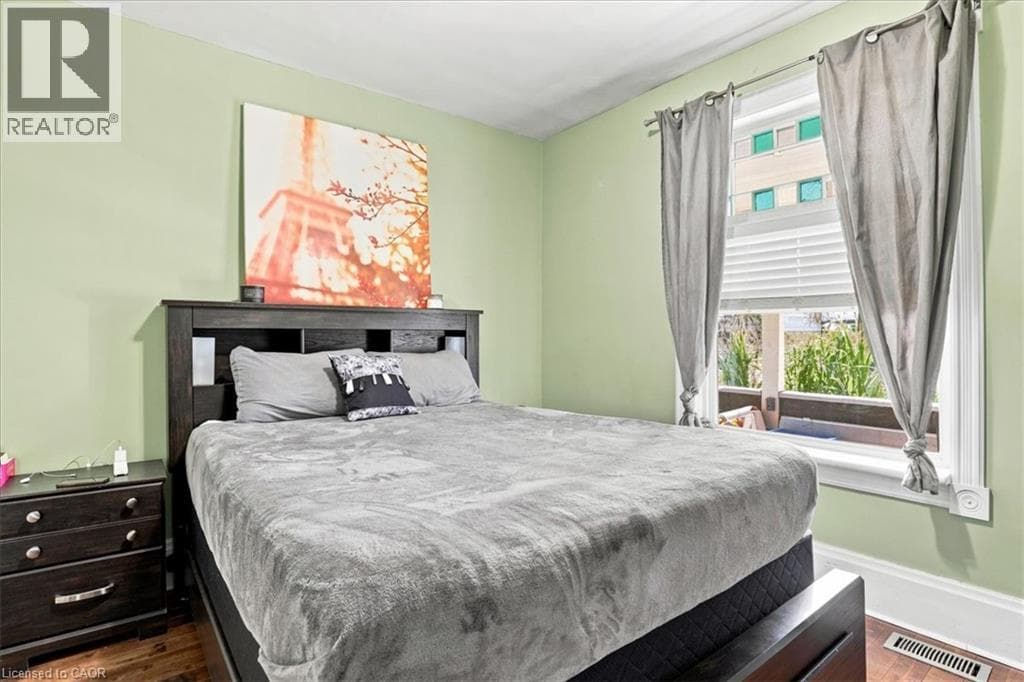 Multi-family for sale at 406 DUKE Street W, Mt. Hope Huron Park, Kitchener, Ontario, photo 11