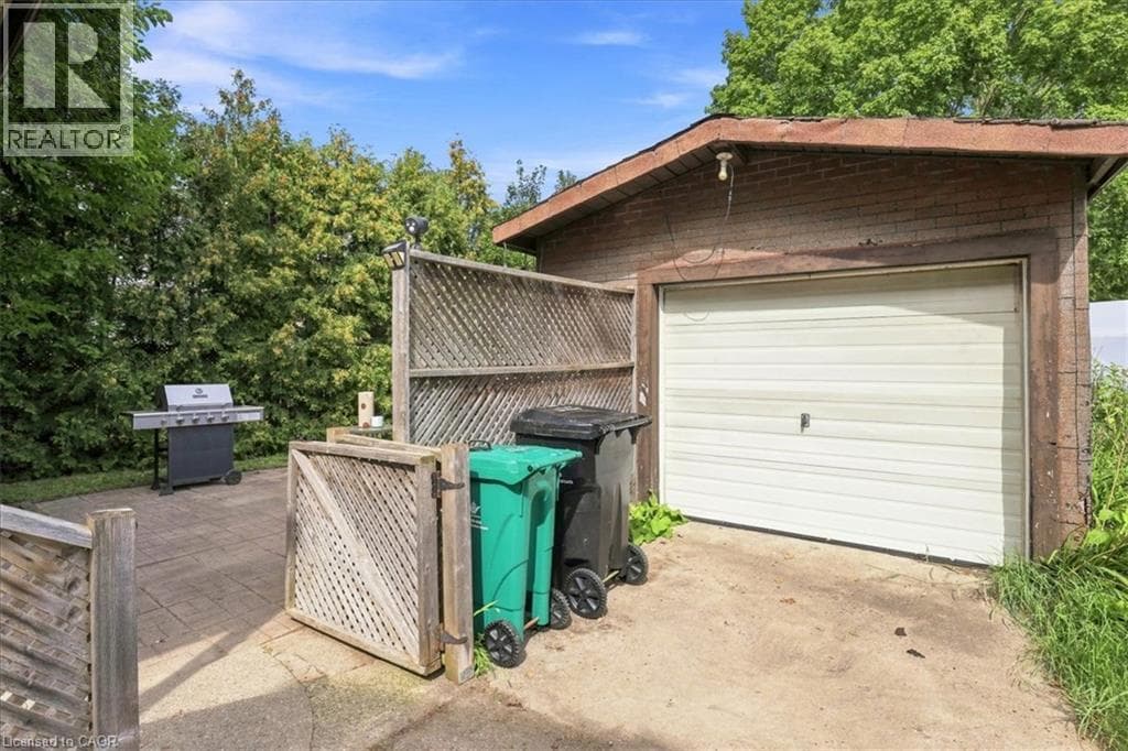 Multi-family for sale at 406 DUKE Street W, Mt. Hope Huron Park, Kitchener, Ontario, photo 27