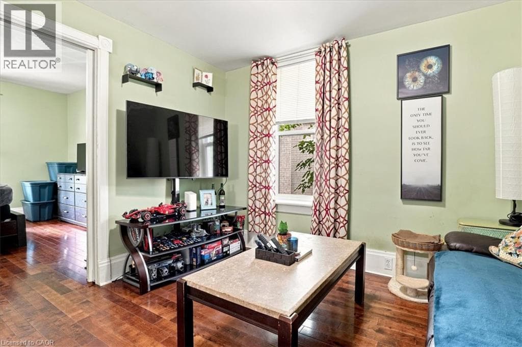 Multi-family for sale at 406 DUKE Street W, Mt. Hope Huron Park, Kitchener, Ontario, photo 9