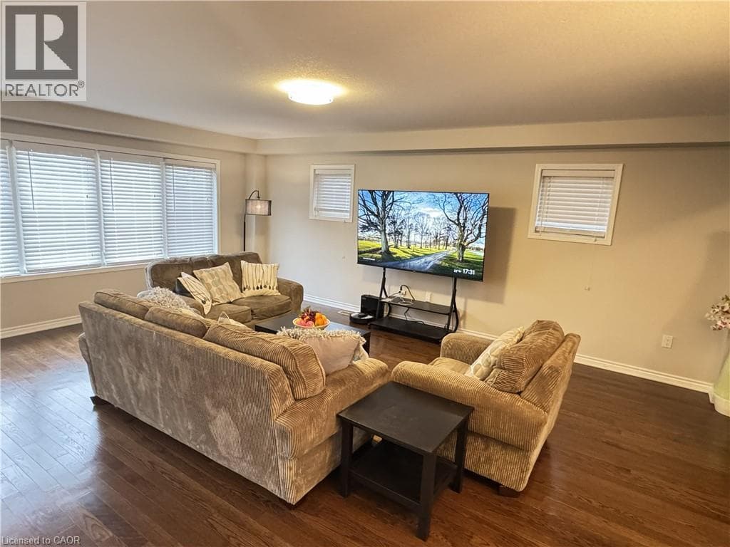 Detached for sale at 67 POINTER Street, Briardean, Cambridge, Ontario, photo 7