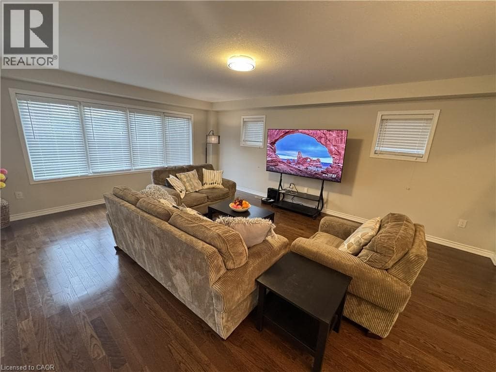 Detached for sale at 67 POINTER Street, Briardean, Cambridge, Ontario, photo 9