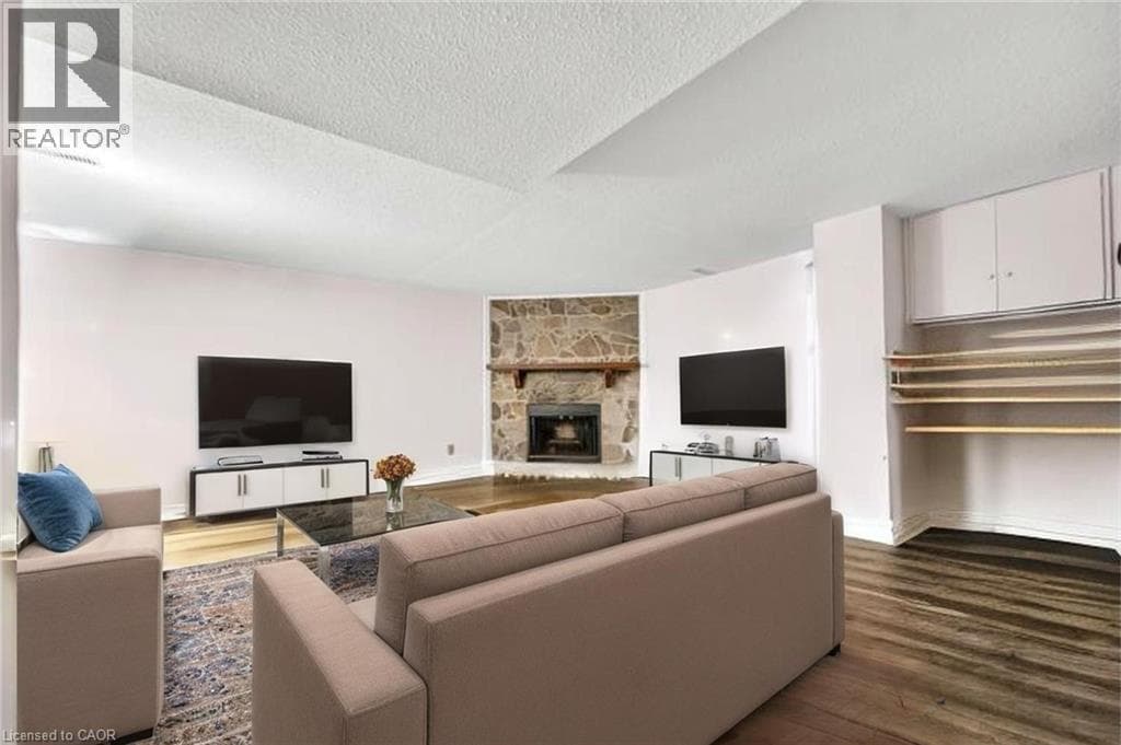 Townhouse for sale at 121 UNIVERSITY Avenue E Unit# 101, Village on the Green, Waterloo, Ontario, photo 32