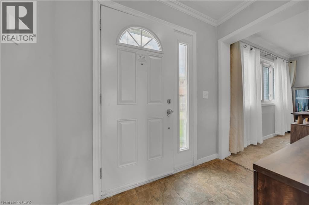 Townhouse for sale at 121 UNIVERSITY Avenue E Unit# 101, Village on the Green, Waterloo, Ontario, photo 4