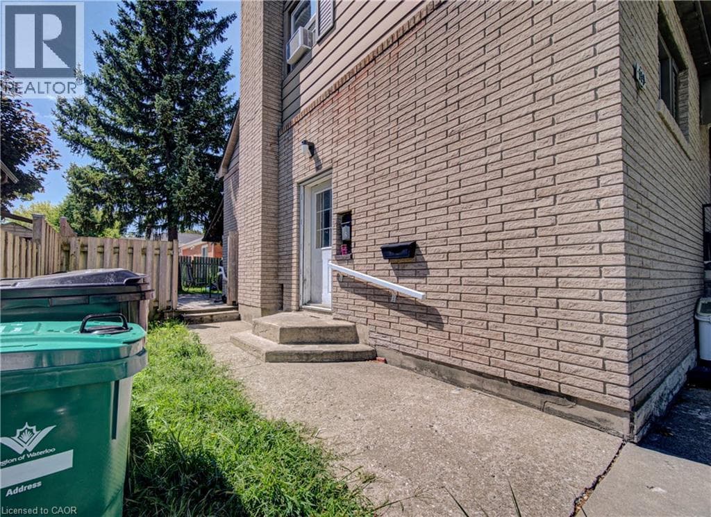 Multi-family for sale at 119 WALKER Street, Chicopee, Kitchener, Ontario, photo 3