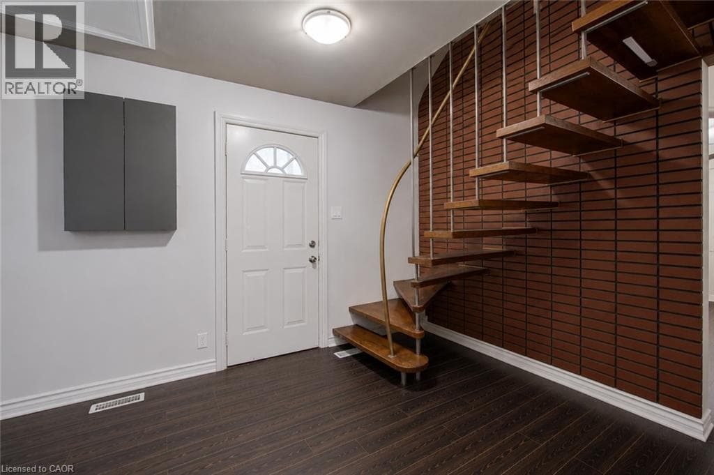 Multi-family for sale at 119 WALKER Street, Chicopee, Kitchener, Ontario, photo 4