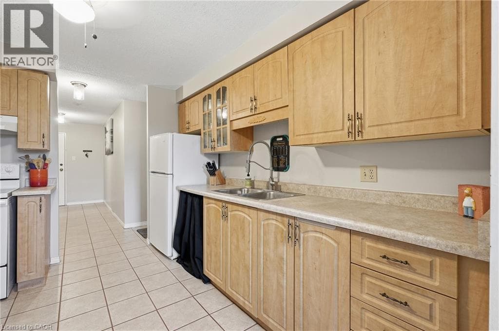 Apartment for sale at 55 GREEN VALLEY Drive Unit# 1012, Pioneer Park, Kitchener, Ontario, photo 7