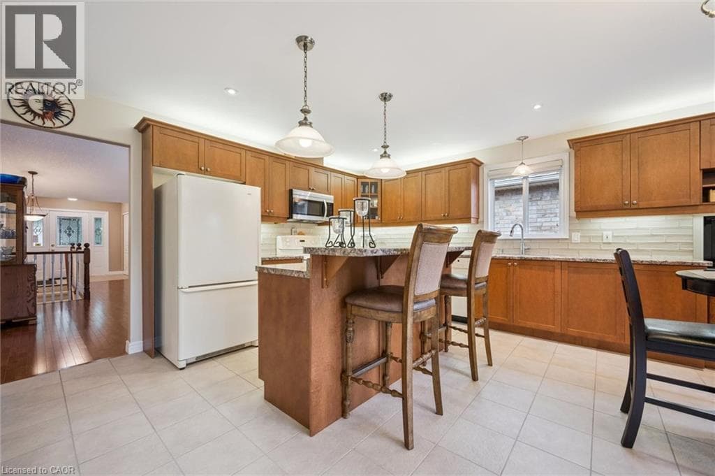Detached for sale at 555 KILLBEAR Court, Conservation Meadows, Waterloo, Ontario, photo 6