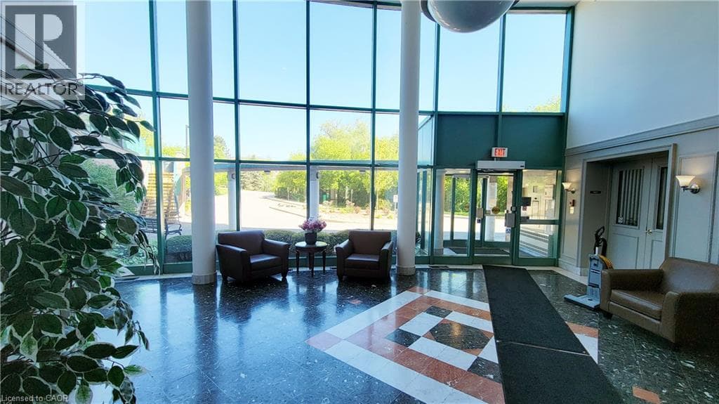 Apartment for sale at 55 BLUE SPRINGS Drive Unit# 302, Lincoln Heights, Waterloo, Ontario, photo 4