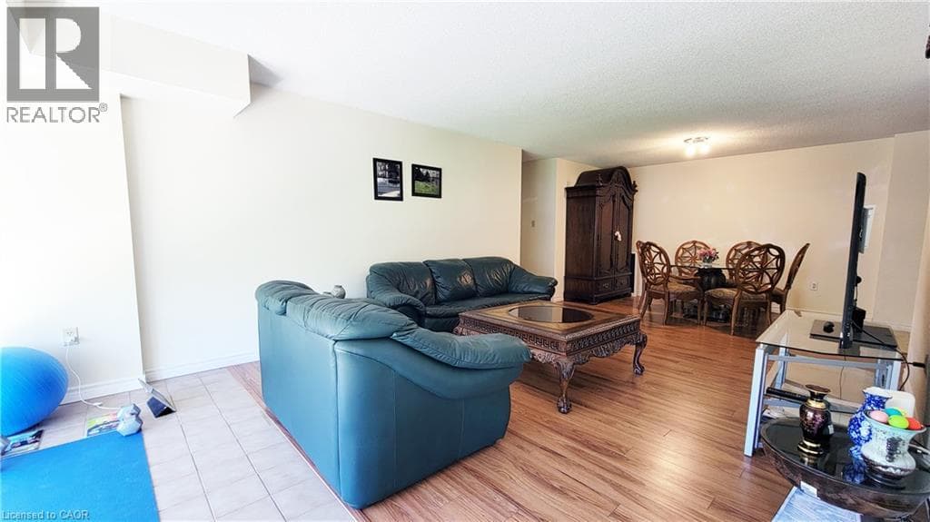 Apartment for sale at 55 BLUE SPRINGS Drive Unit# 302, Lincoln Heights, Waterloo, Ontario, photo 9