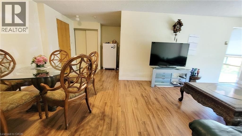 Apartment for sale at 55 BLUE SPRINGS Drive Unit# 302, Lincoln Heights, Waterloo, Ontario, photo 8