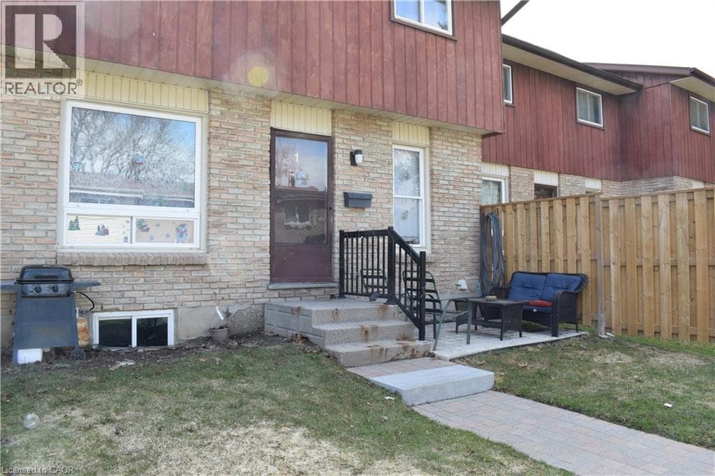 Townhouse for sale at 249 CEDARBRAE Avenue Unit# 1, Lakeshore South, Waterloo, Ontario, photo 3