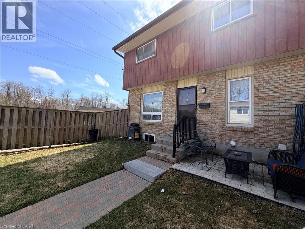 Townhouse for sale at 249 CEDARBRAE Avenue Unit# 1, Lakeshore South, Waterloo, Ontario, photo 2