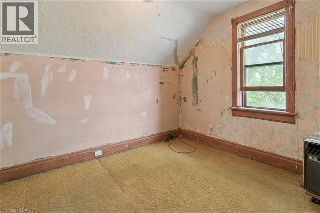 Detached for sale at 427 DUKE Street W, Mt. Hope Huron Park, Kitchener, Ontario, photo 18