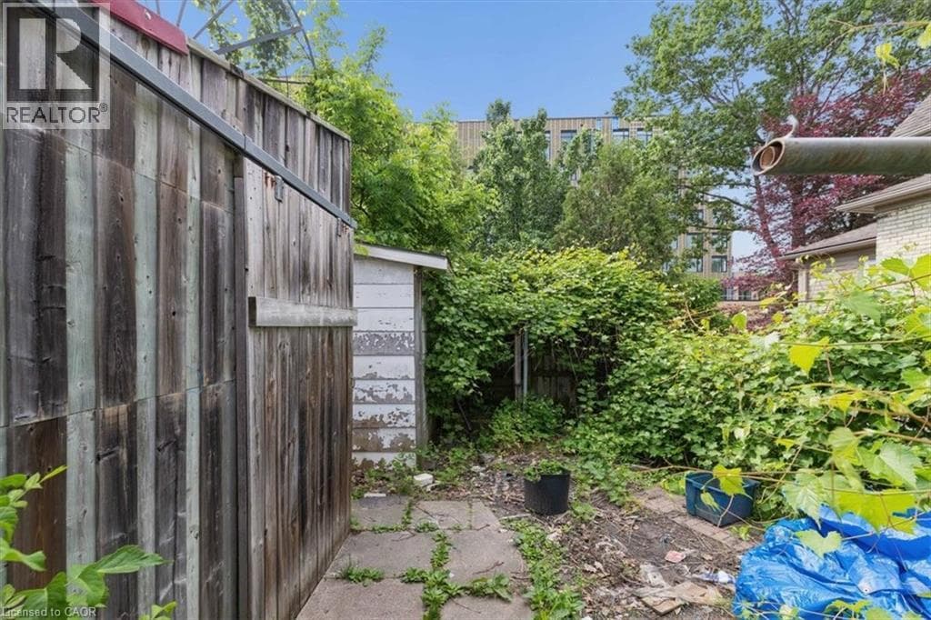 Detached for sale at 427 DUKE Street W, Mt. Hope Huron Park, Kitchener, Ontario, photo 32