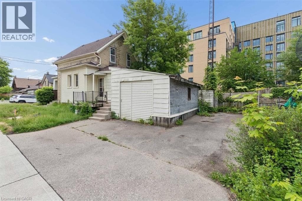 Detached for sale at 427 DUKE Street W, Mt. Hope Huron Park, Kitchener, Ontario, photo 33