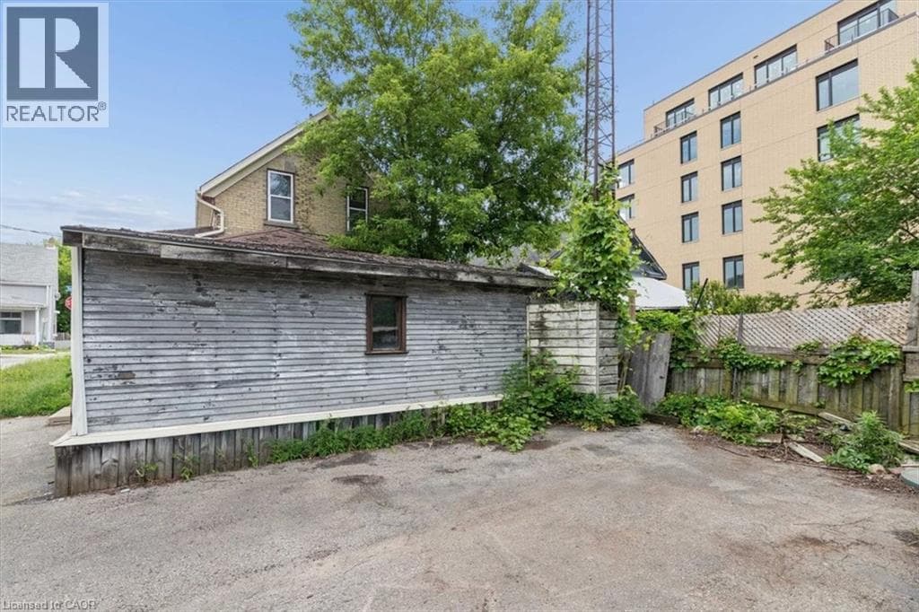 Detached for sale at 427 DUKE Street W, Mt. Hope Huron Park, Kitchener, Ontario, photo 35