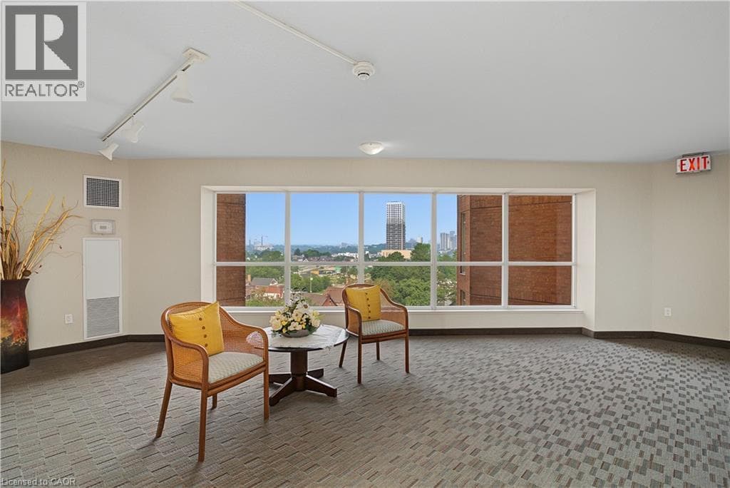 Apartment for sale at 1414 KING Street E Unit# 803, Eastwood, Kitchener, Ontario, photo 2