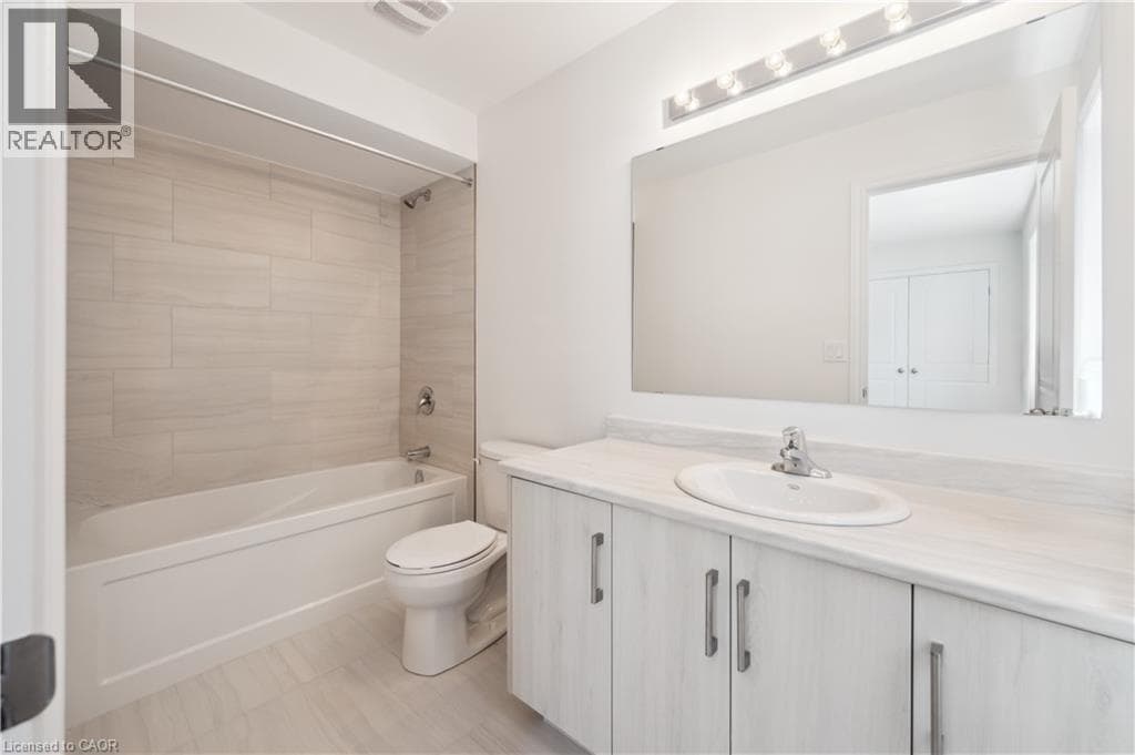 Detached for sale at 23 HENRY MARACLE Street, Ayr, North Dumfries, Ontario, photo 8